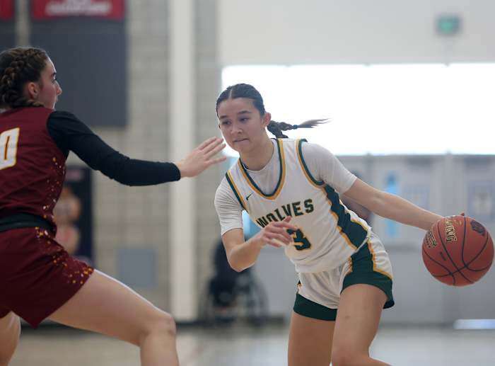 Cardinal Newman girls BB 61, San Ramon Valley 55 NCS Open championship by Dennis Lee 2-24-24022420247 (1)